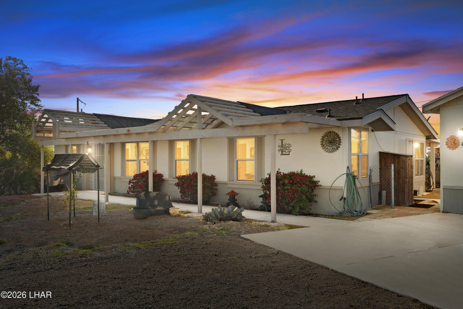 Property Photo: 5655 S Antelope Dr AZ 86426