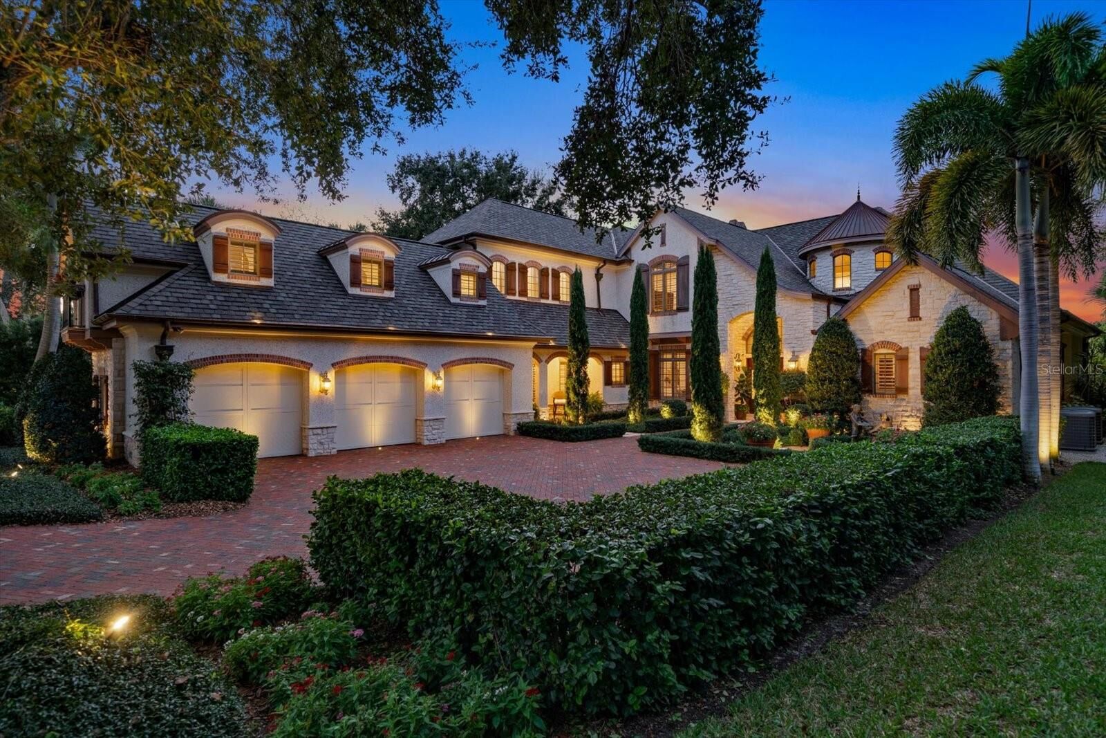 Property Photo: 118 Harbor View Lane FL 33770