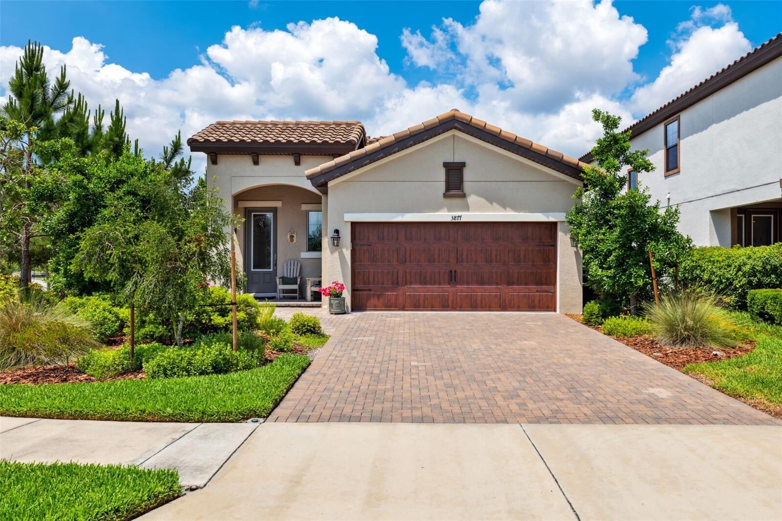 Property Photo: 3877 Burdick Loop FL 33556