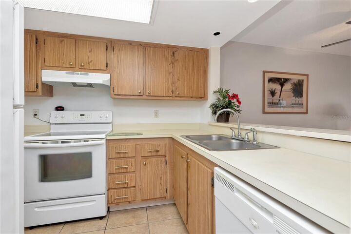 Property Photo:  11485 Oakhurst Road A105  FL 33774 