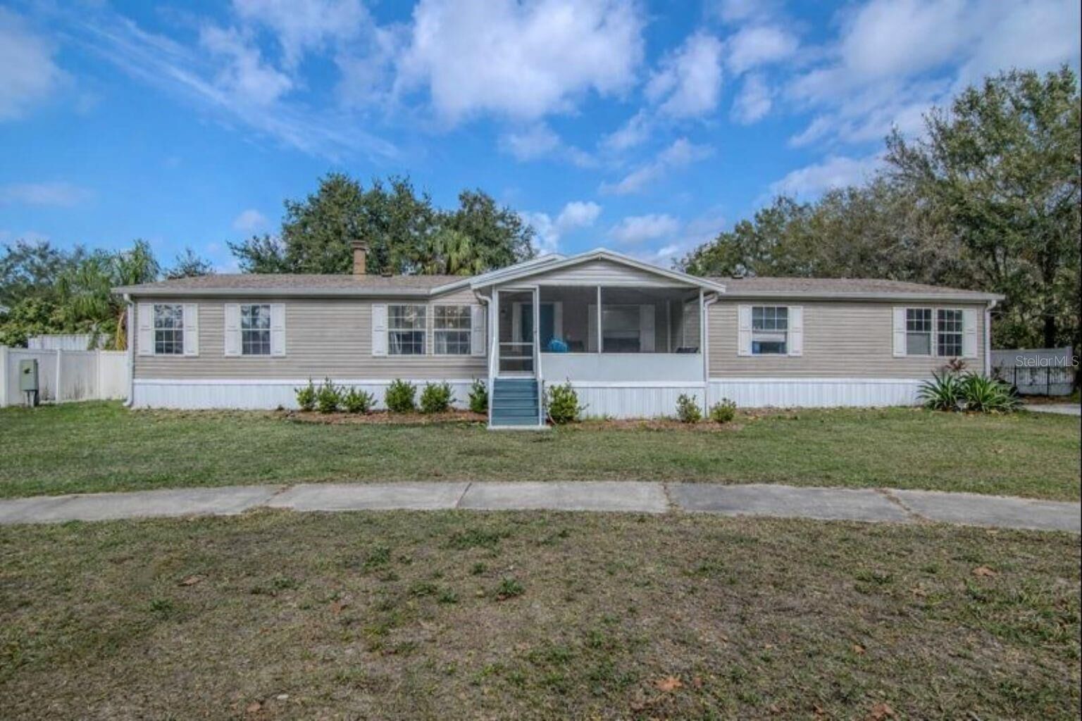 Property Photo: 10404 Hawk Court FL 33578