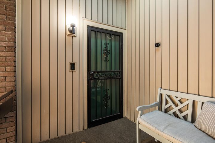 Property Photo:  846 Thistledown Dr 2  TN 38117 