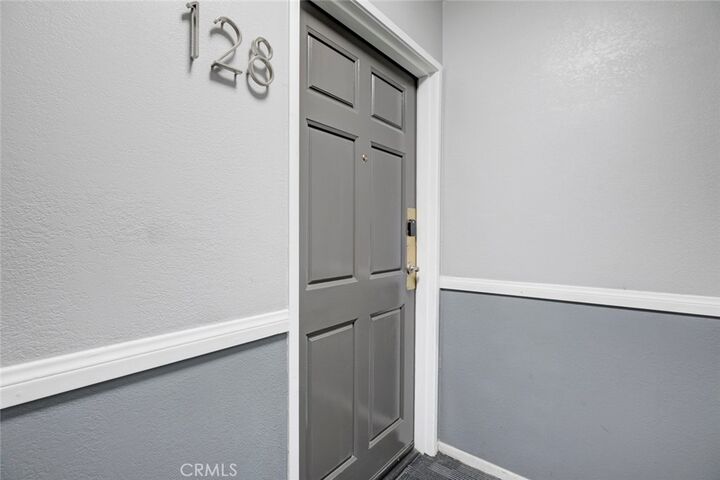 Property Photo:  424 Oak 128  CA 91204 