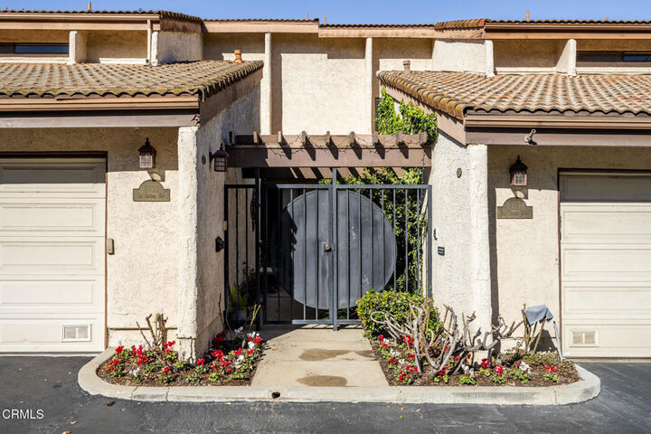 Property Photo:  3237 La Encina Way  CA 91107 