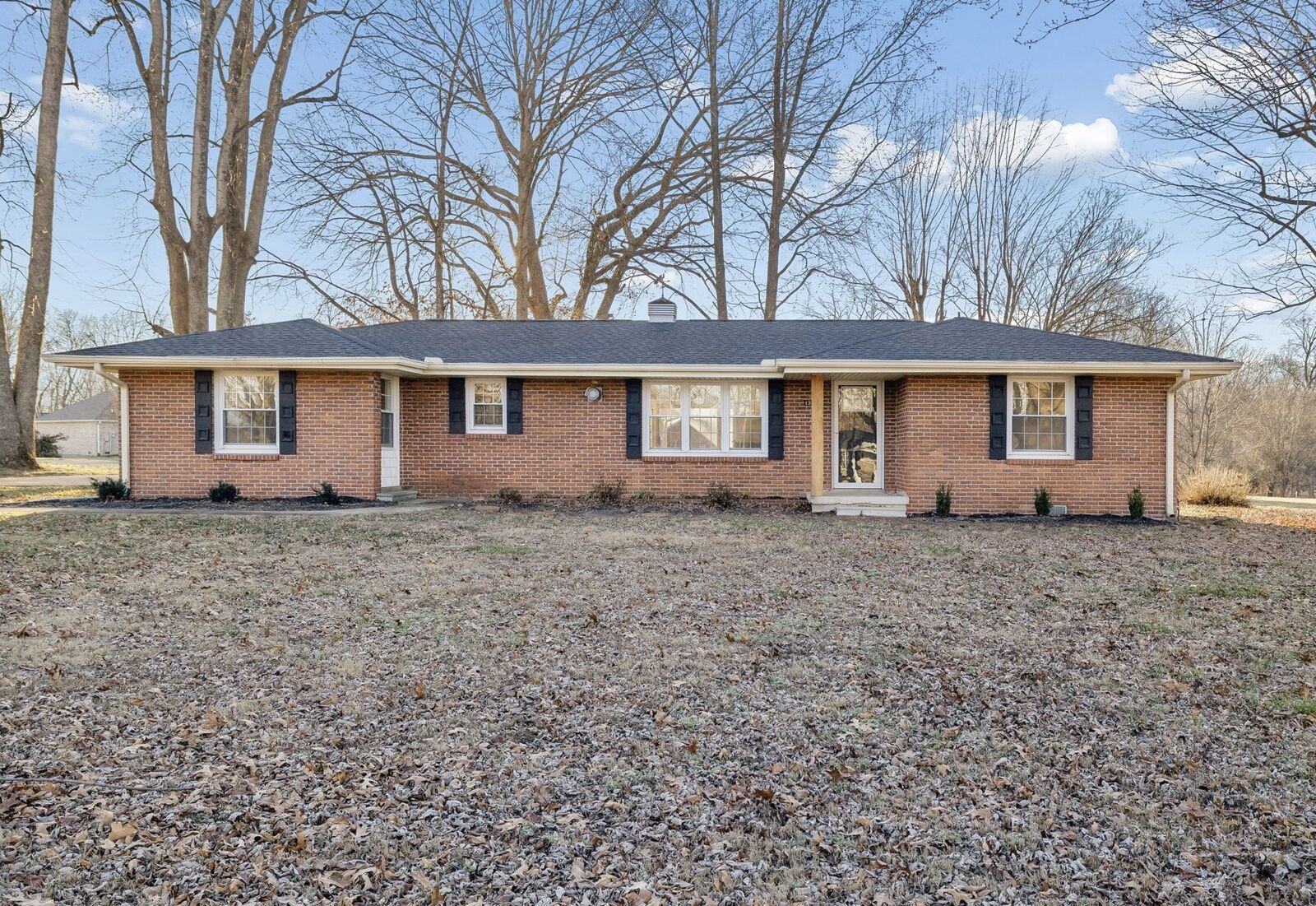 Property Photo: 1305 Ellington Dr TN 37083