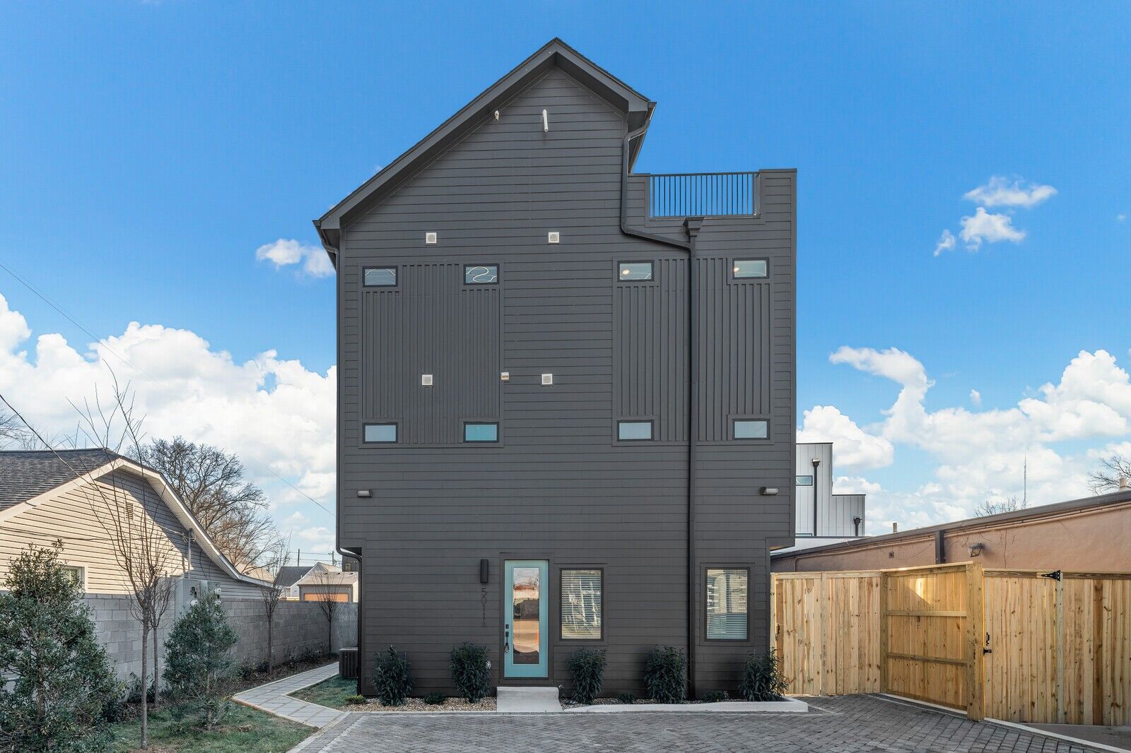 Property Photo:  5011A Illinois Ave  TN 37209 