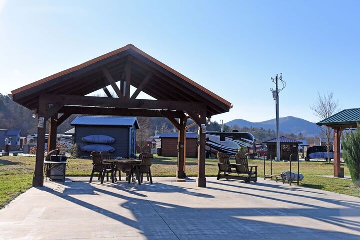 Property Photo:  184 Golden Nugget Road  GA 30512 