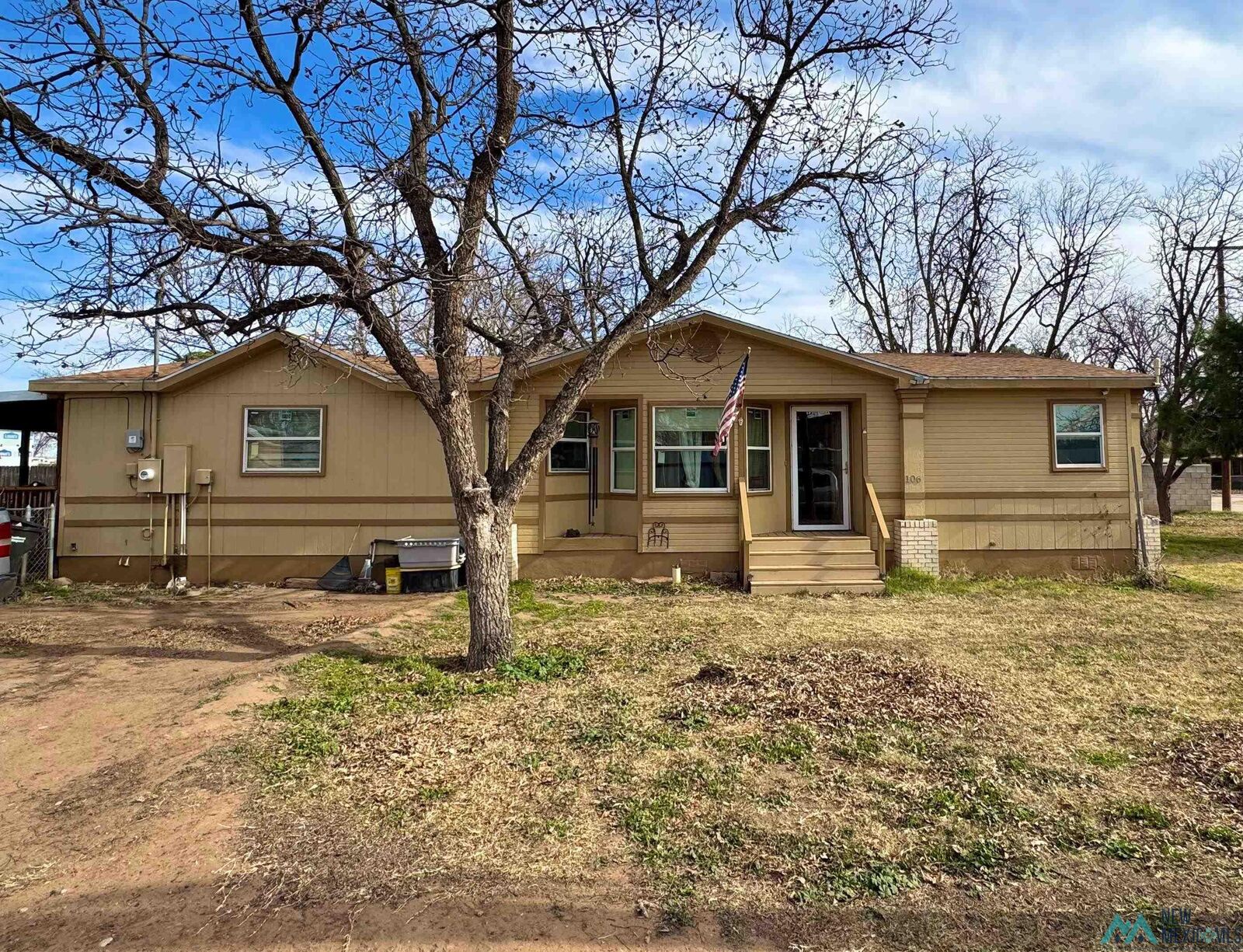 Property Photo: 106 S La Huerta Circle NM 88220