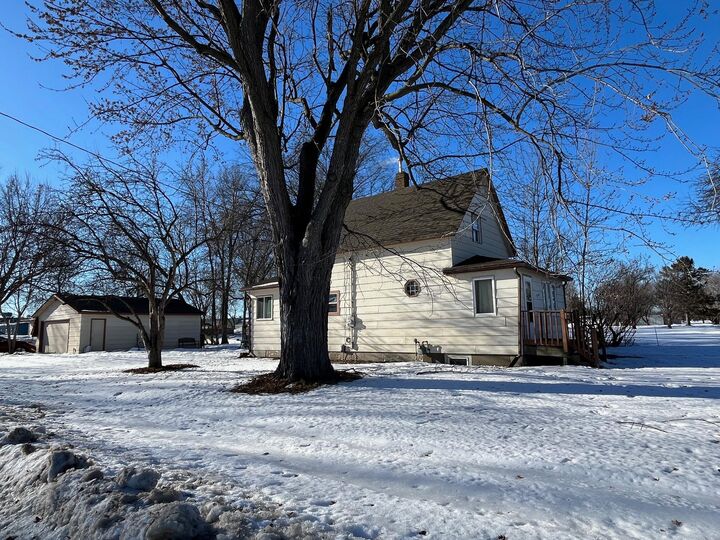 Property Photo: 643 1st Avenue E MN 55008