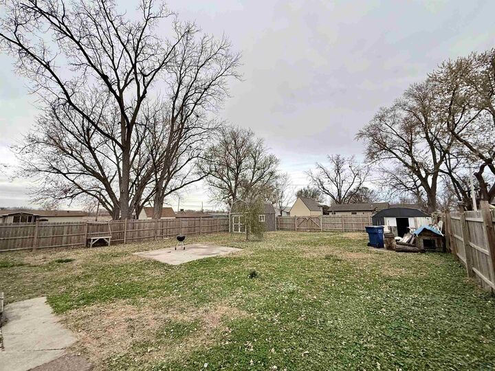 Property Photo: 320 Webster St. IA 51038