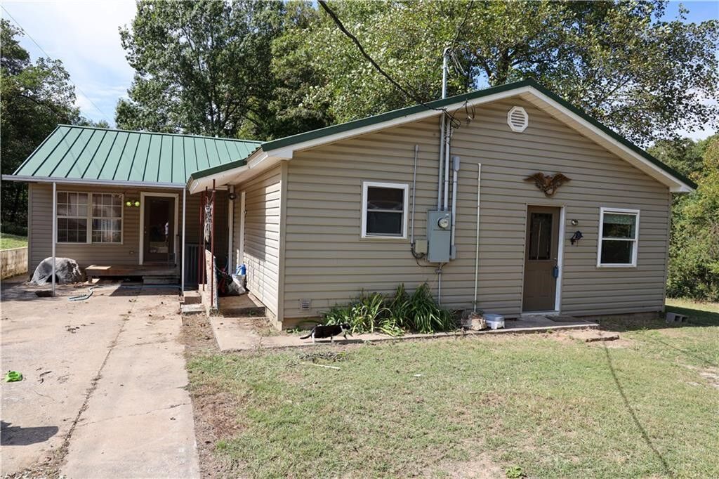 Property Photo:  10693 Snavely Road  AR 72762 