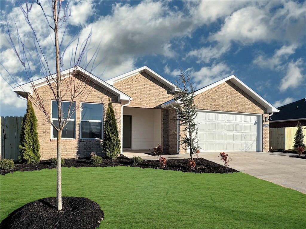 Property Photo:  404 Greer Street  AR 72751 