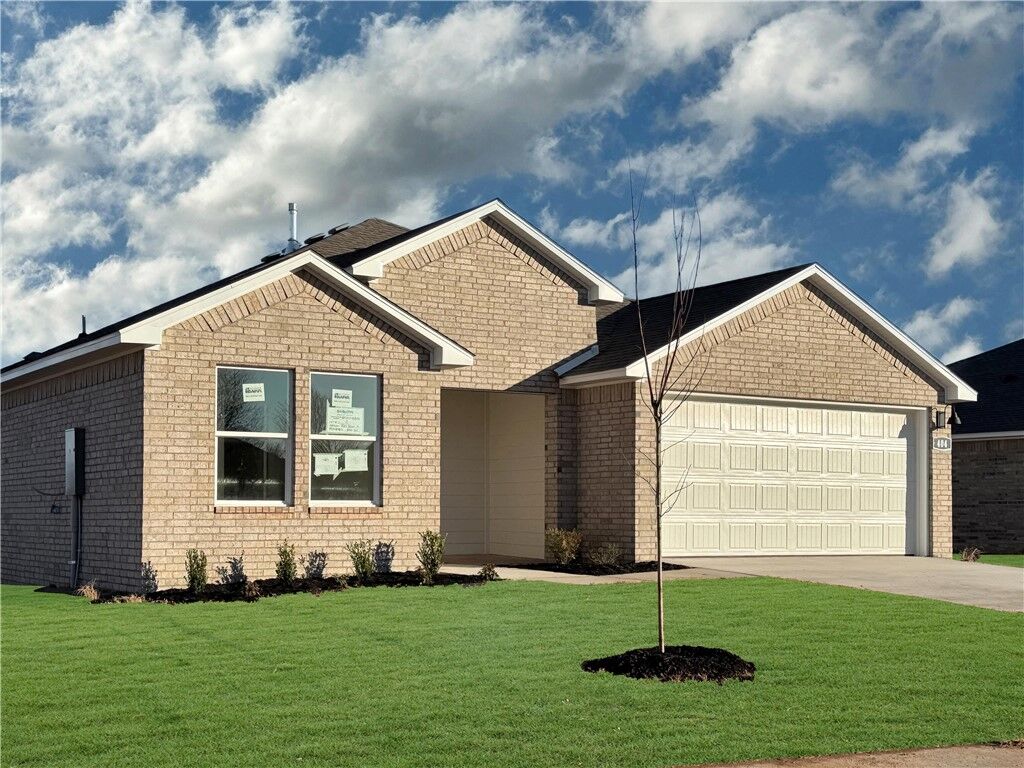 Property Photo: 404 Greer Street AR 72751