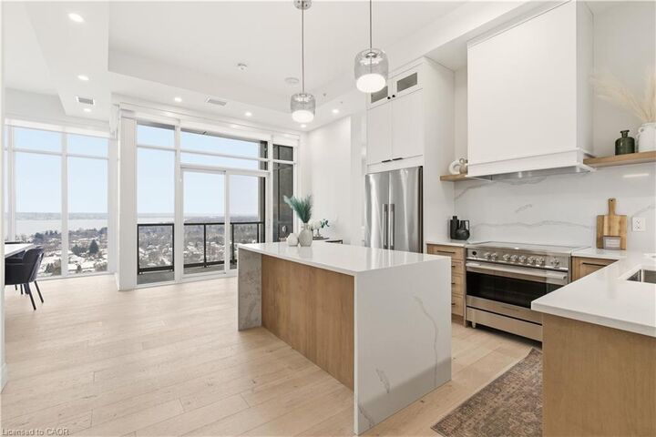 Property Photo:  500 Brock Avenue 2101  ON L7S 0A5 