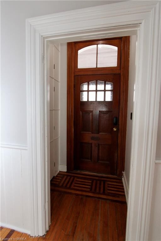 Property Photo:  119 Park Avenue 4  ON N3S 5H9 