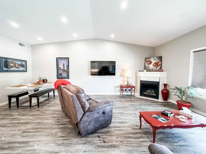 Property Photo: 5011 C 49 Street AB T0C 2L0