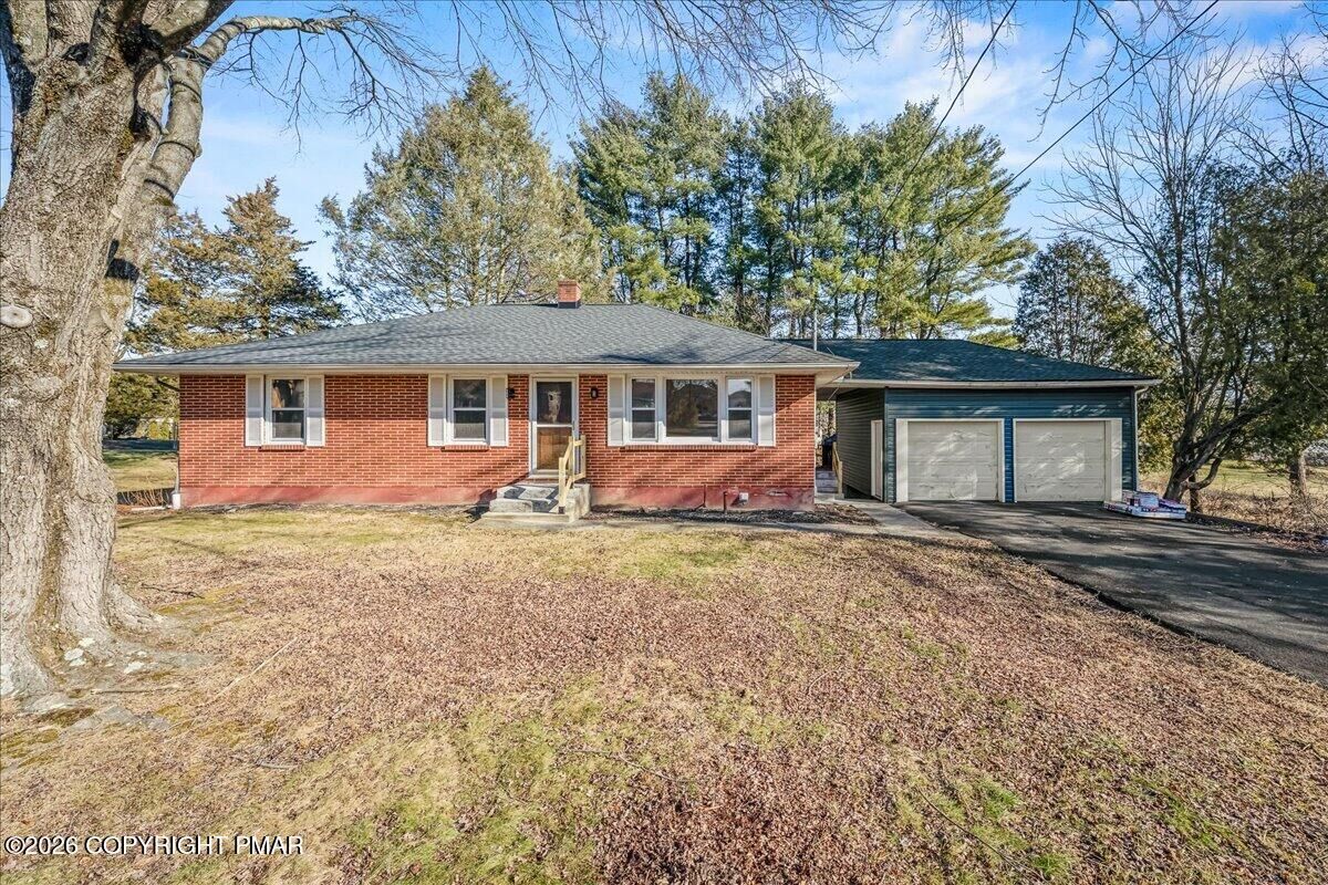 Property Photo:  7136 Howel Terrace  PA 18360 