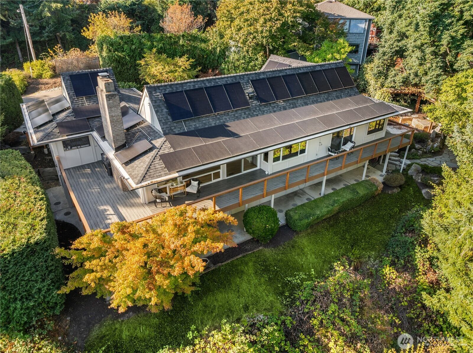 Property Photo: 17505 NE 4th Place WA 98008