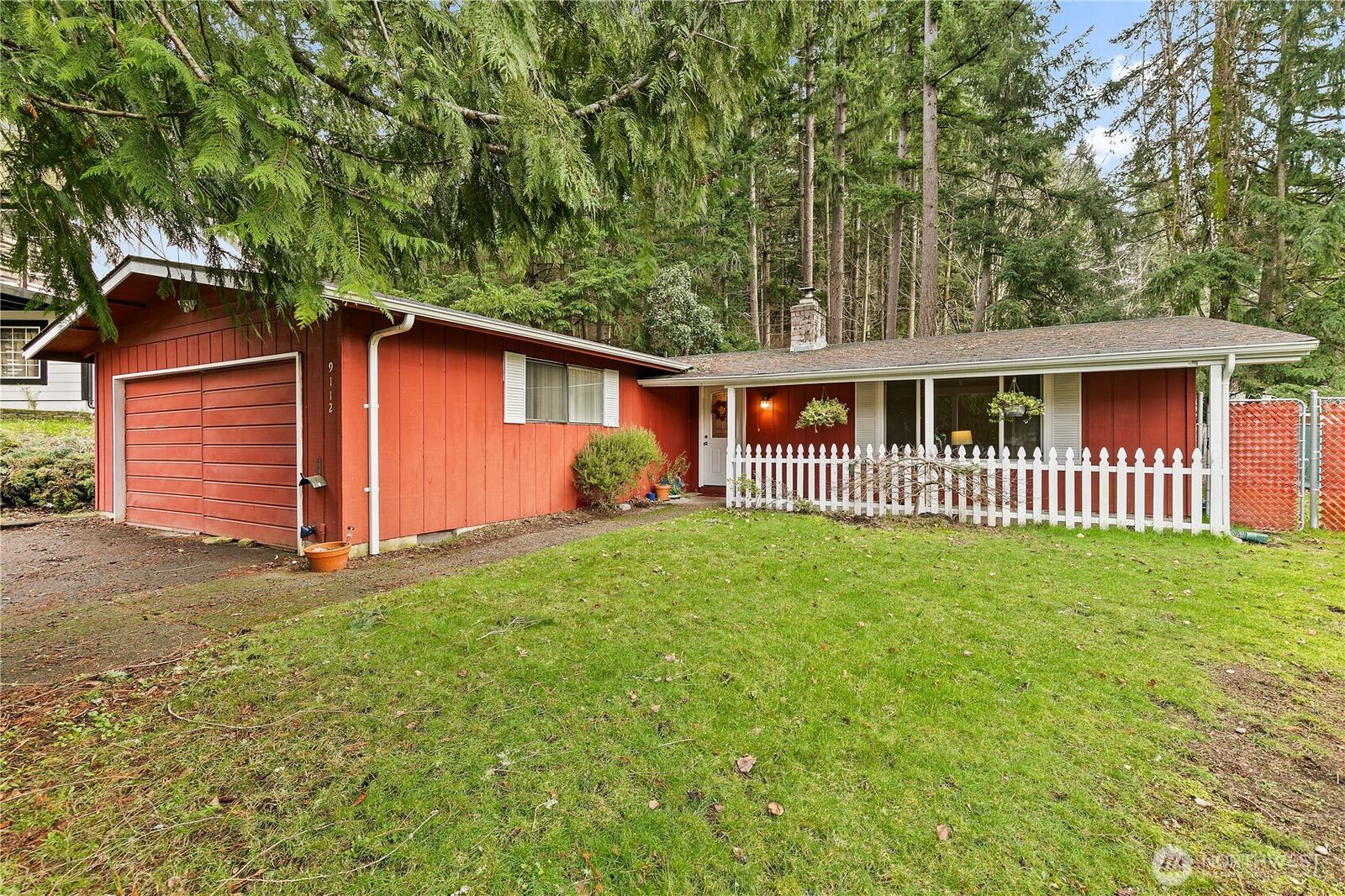 Property Photo: 9112 Deers Tongue Circle W WA 98467
