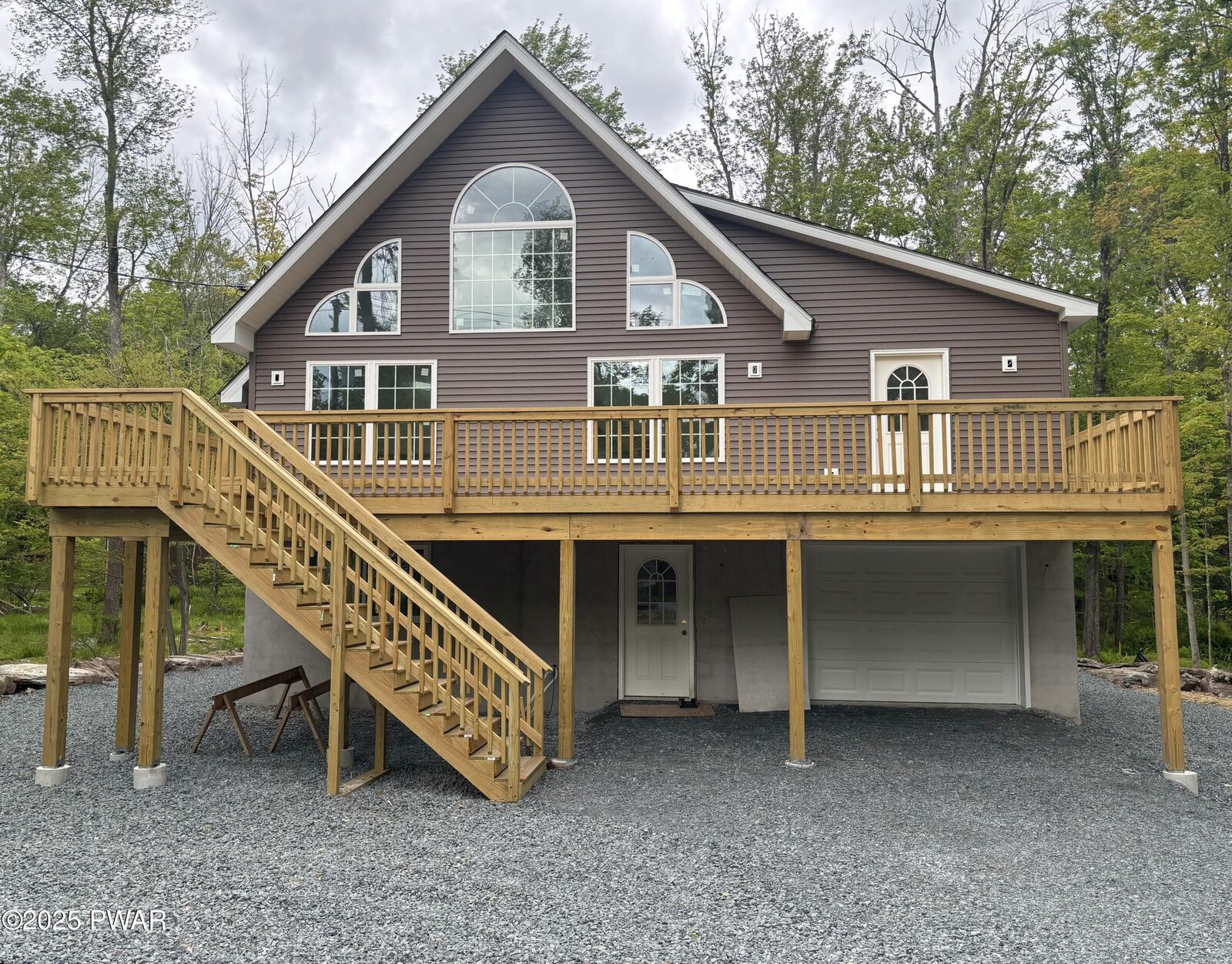 Property Photo:  1006 Hidden Valley Court  PA 18436 