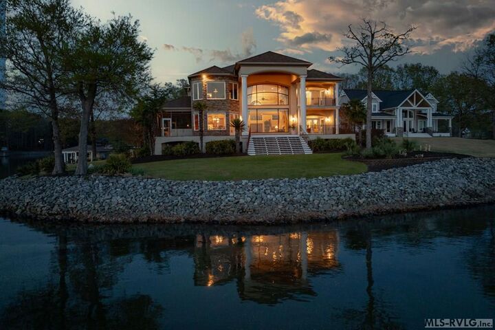 Property Photo:  250 Riverside Drive  NC 27842 