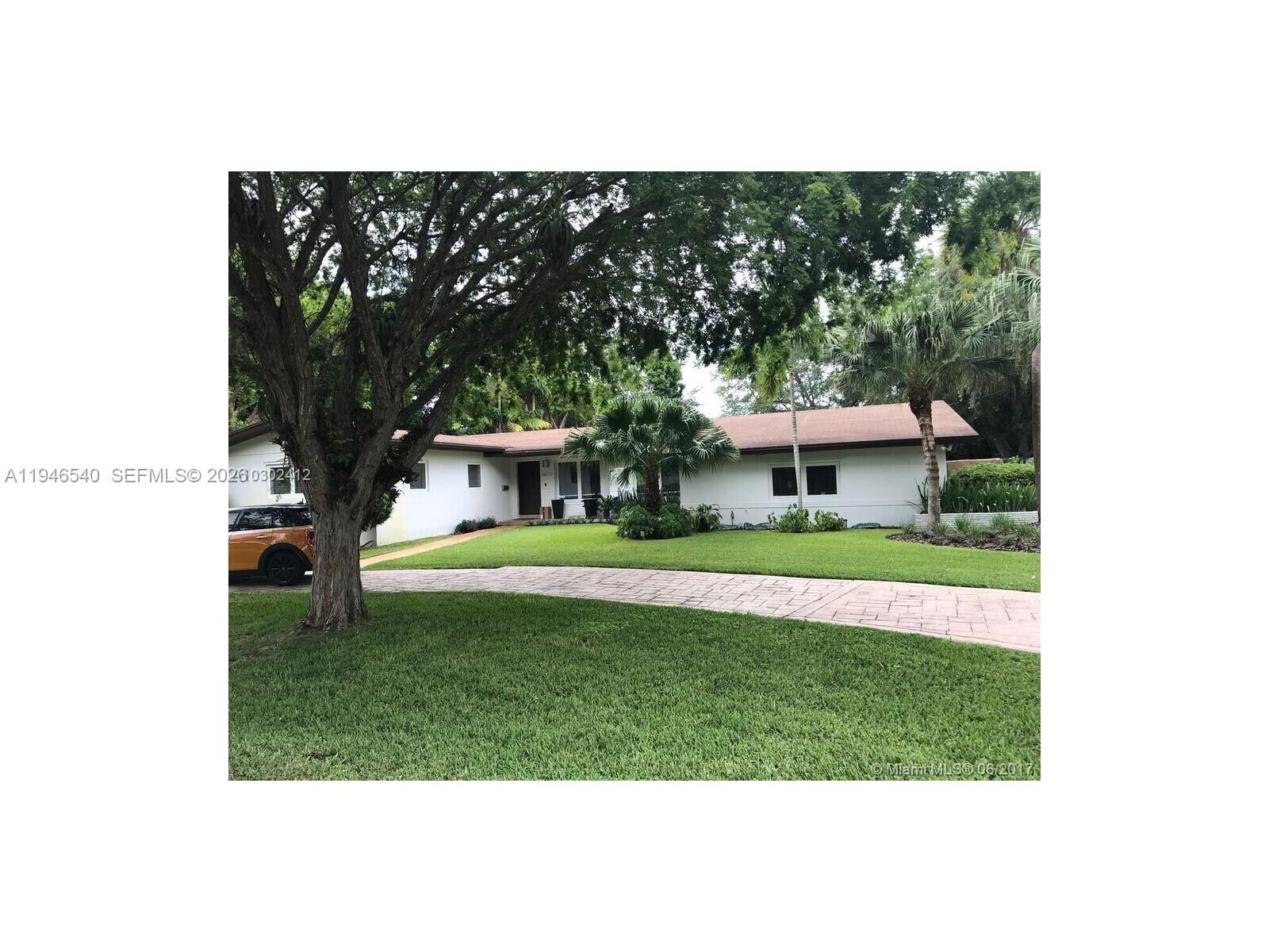 Property Photo: 6820 SW 125th Ter FL 33156
