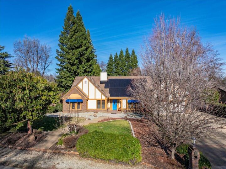 Property Photo:  2850 Balaton Avenue  CA 96001 