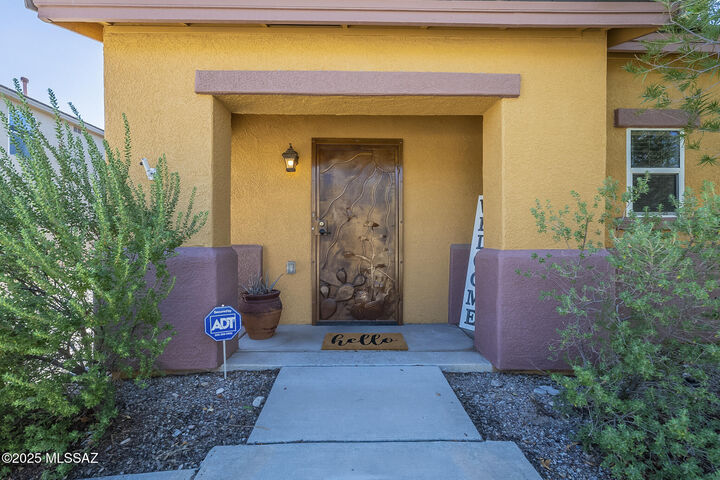 Property Photo:  4146 E Wading Pond Drive  AZ 85712 