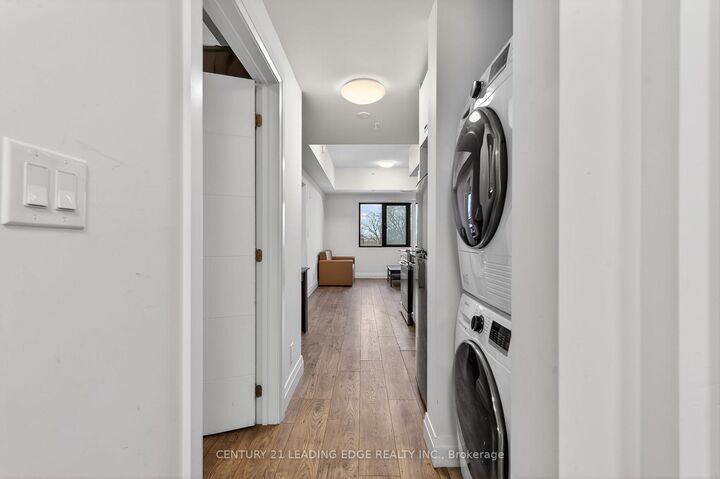 Property Photo:  652 Princess Street 422  ON K7L 3Z9 