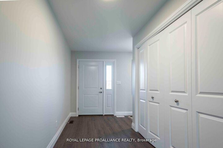 Property Photo: 18 Clayton John Avenue ON K0K 1H0