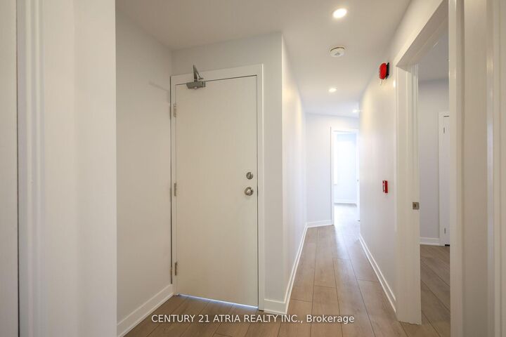 Property Photo:  613 College Street 3  ON M6G 1B5 