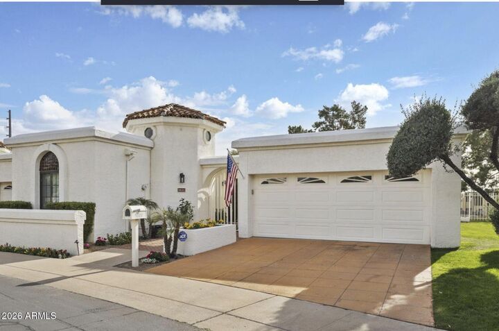 Property Photo:  5801 N 25th Place  AZ 85016 