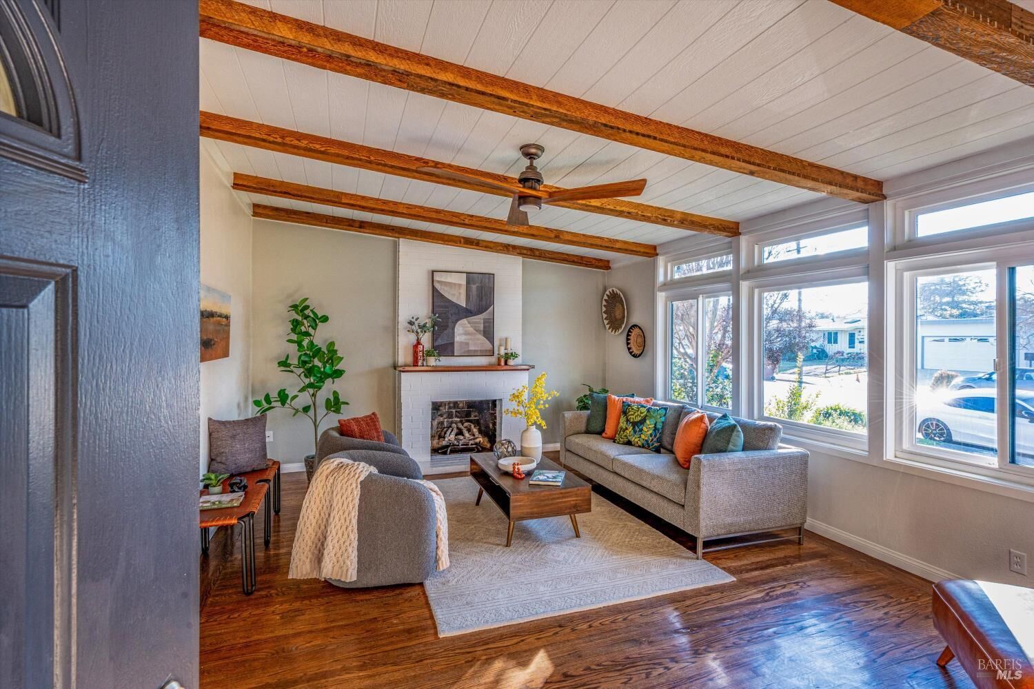 Property Photo:  702 Greenbach Street  CA 94559 