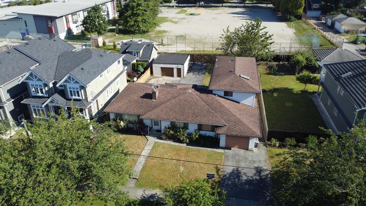 Property Photo: 2435 E 38th Avenue BC V5R 2T8
