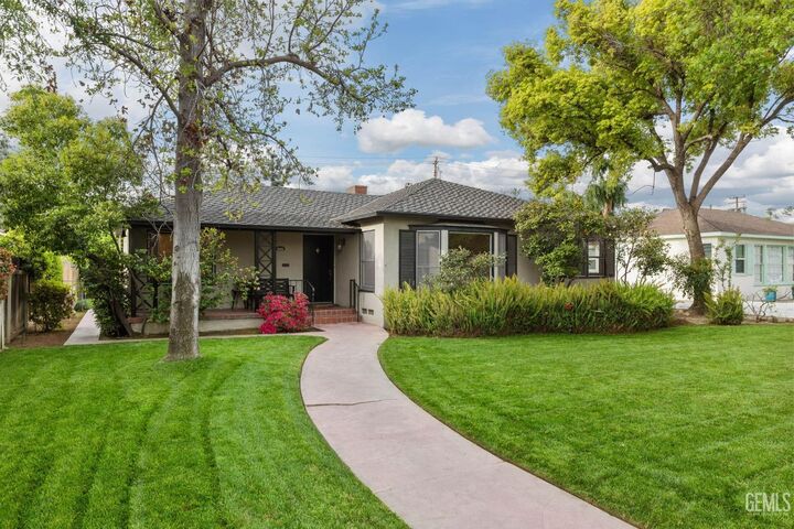 Property Photo:  3025 19th Street  CA 93301 