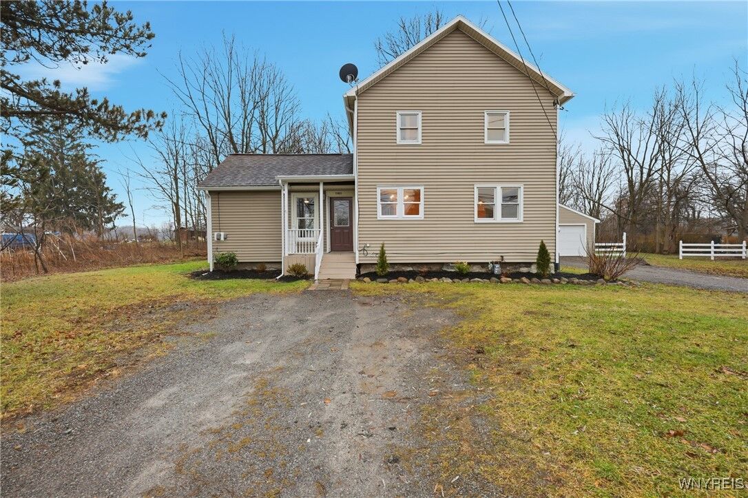 Property Photo:  13903 Bloomingdale Road  NY 14001 