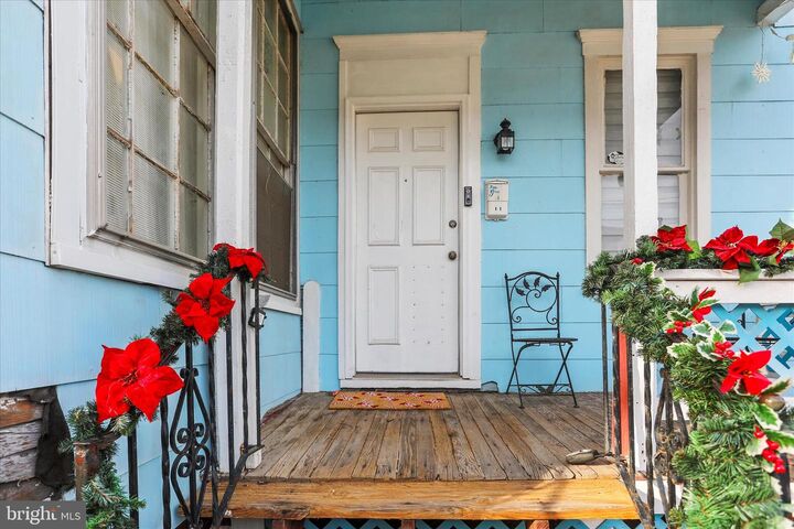 Property Photo:  589 W Princess Street  PA 17401 