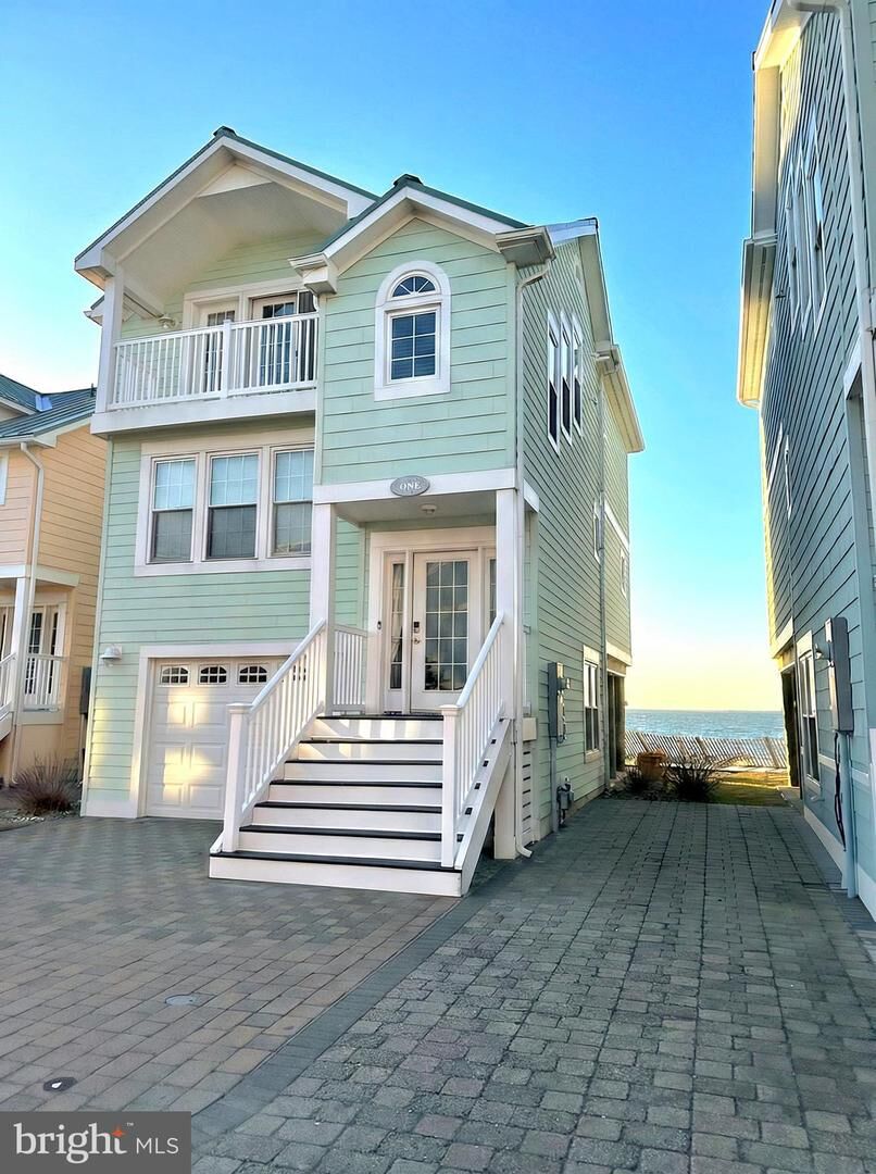 Property Photo:  806 W Bay Club Lane West  NJ 08008 