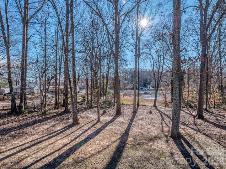 Property Photo:  4677 Stratford Lane  NC 28037 