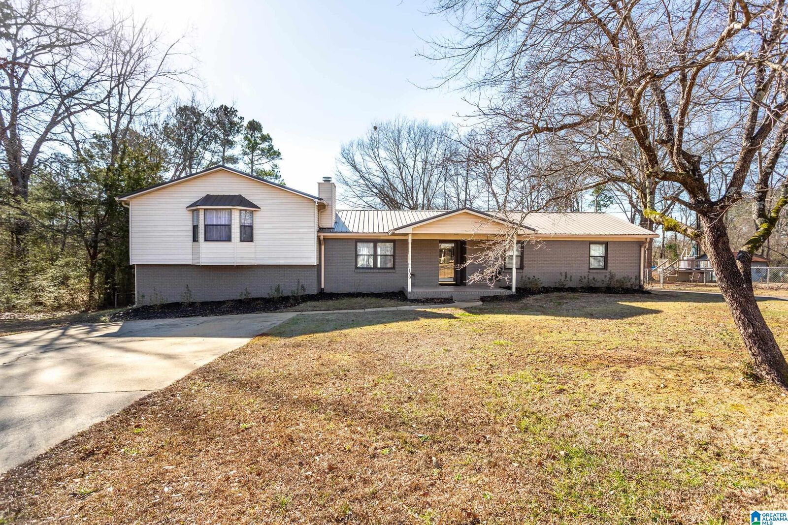 Property Photo:  100 Helena Street  AL 36260 