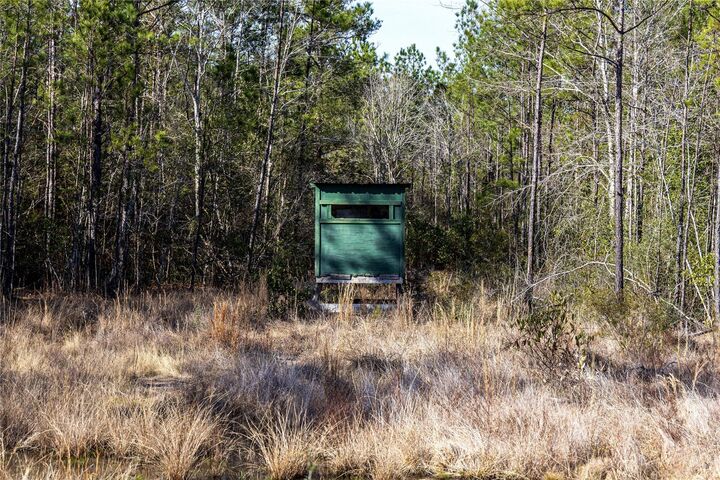 Property Photo: 1865 N Hwy 326 TX 77625