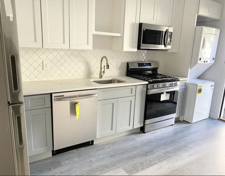 Property Photo:  5301 Blvd East  NJ 07093 