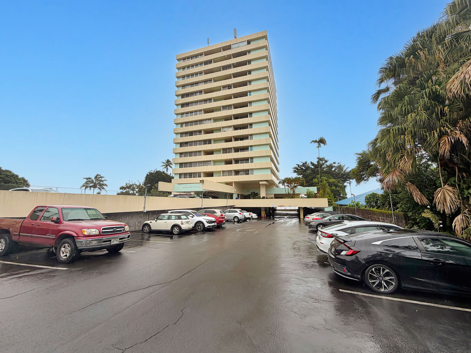 Property Photo:  84 Pukihae St 804  HI 96720 