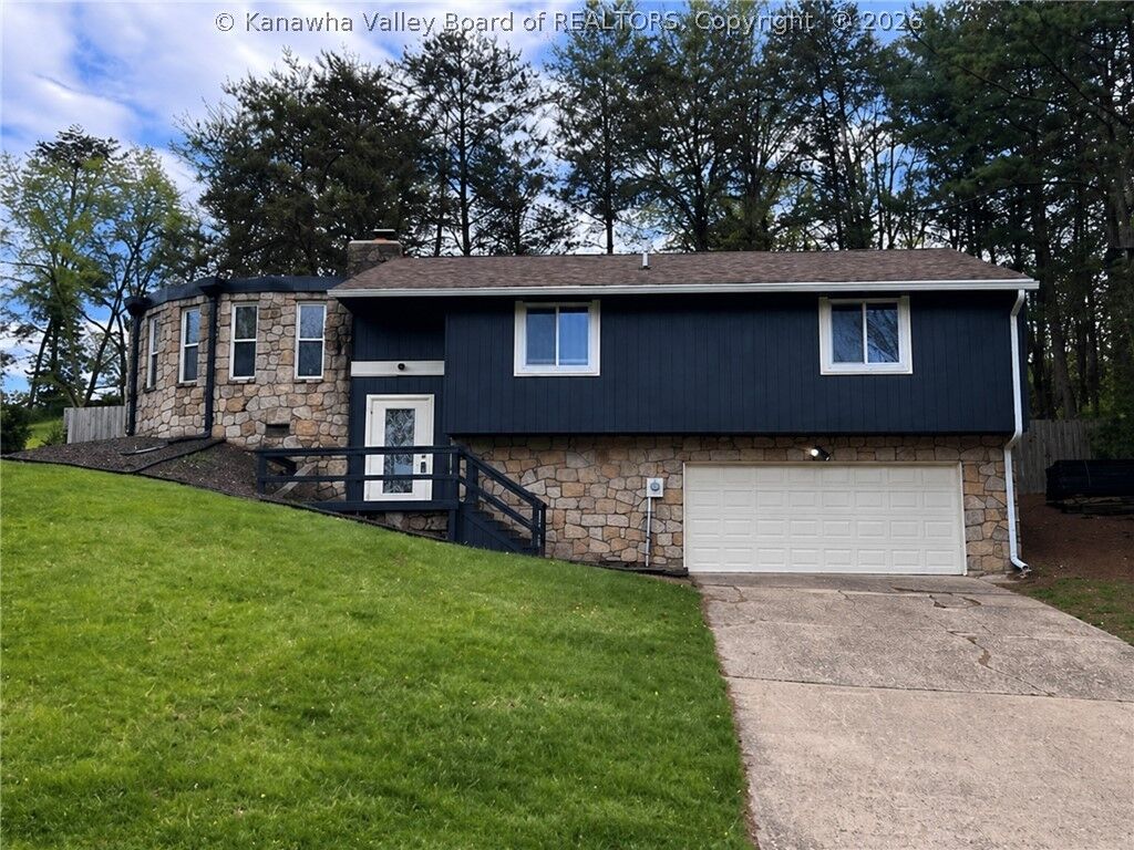 Property Photo:  123 Woodbridge Drive  WV 25311 