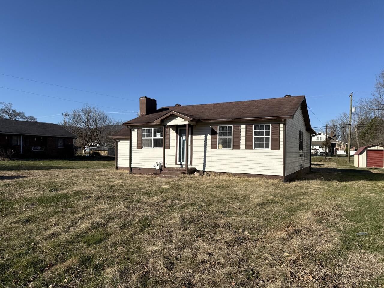 Property Photo:  816 W Chester Avenue  KY 40965 