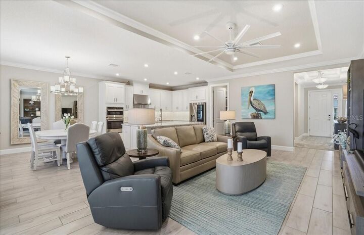 Property Photo:  4531 Crestpoint Way  FL 34221 