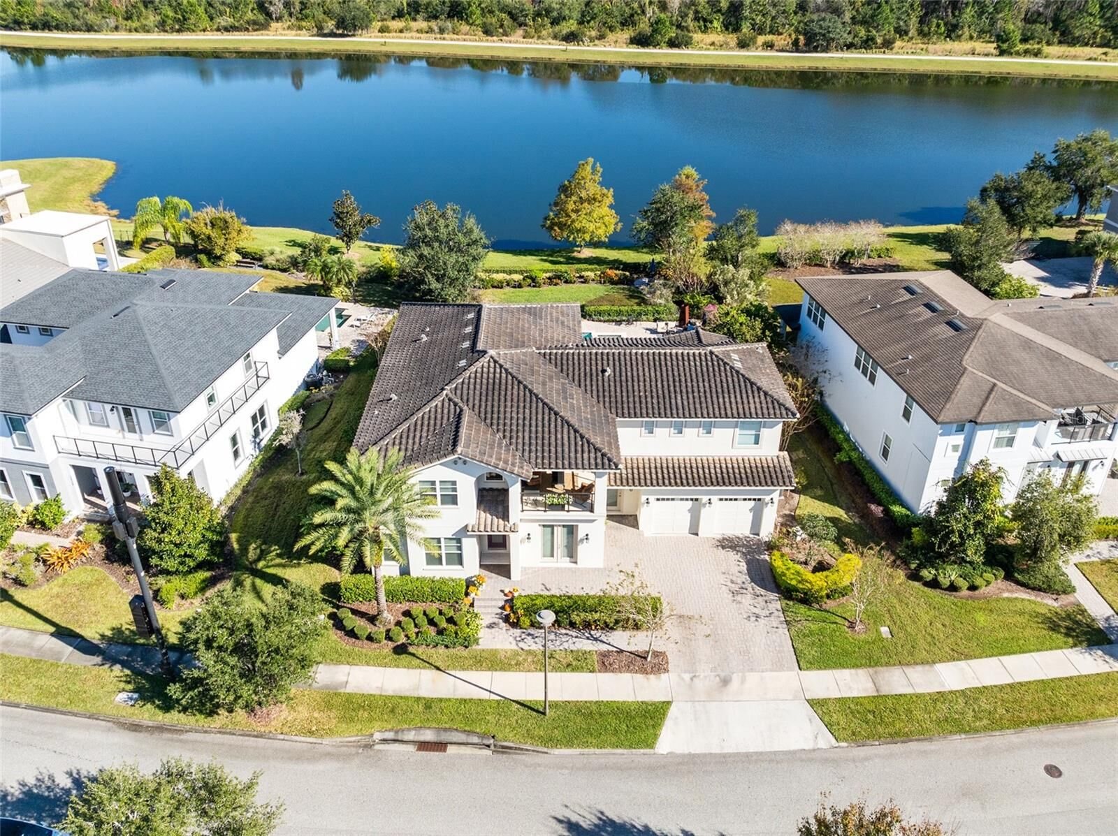 Property Photo: 14153 Corrigan Avenue FL 32827