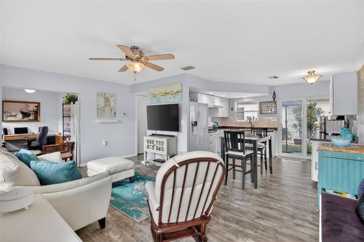 Property Photo:  7825 38th Terrace N 7825  FL 33709 