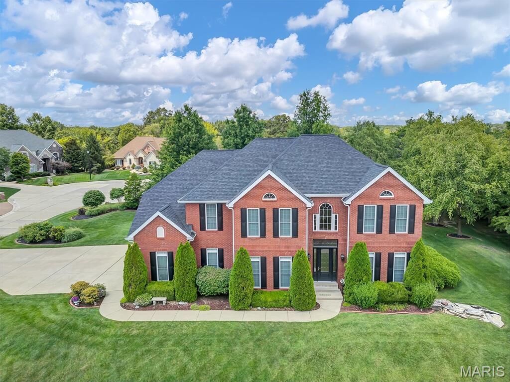 Property Photo:  1011 Hawks Landing Drive  MO 63367 