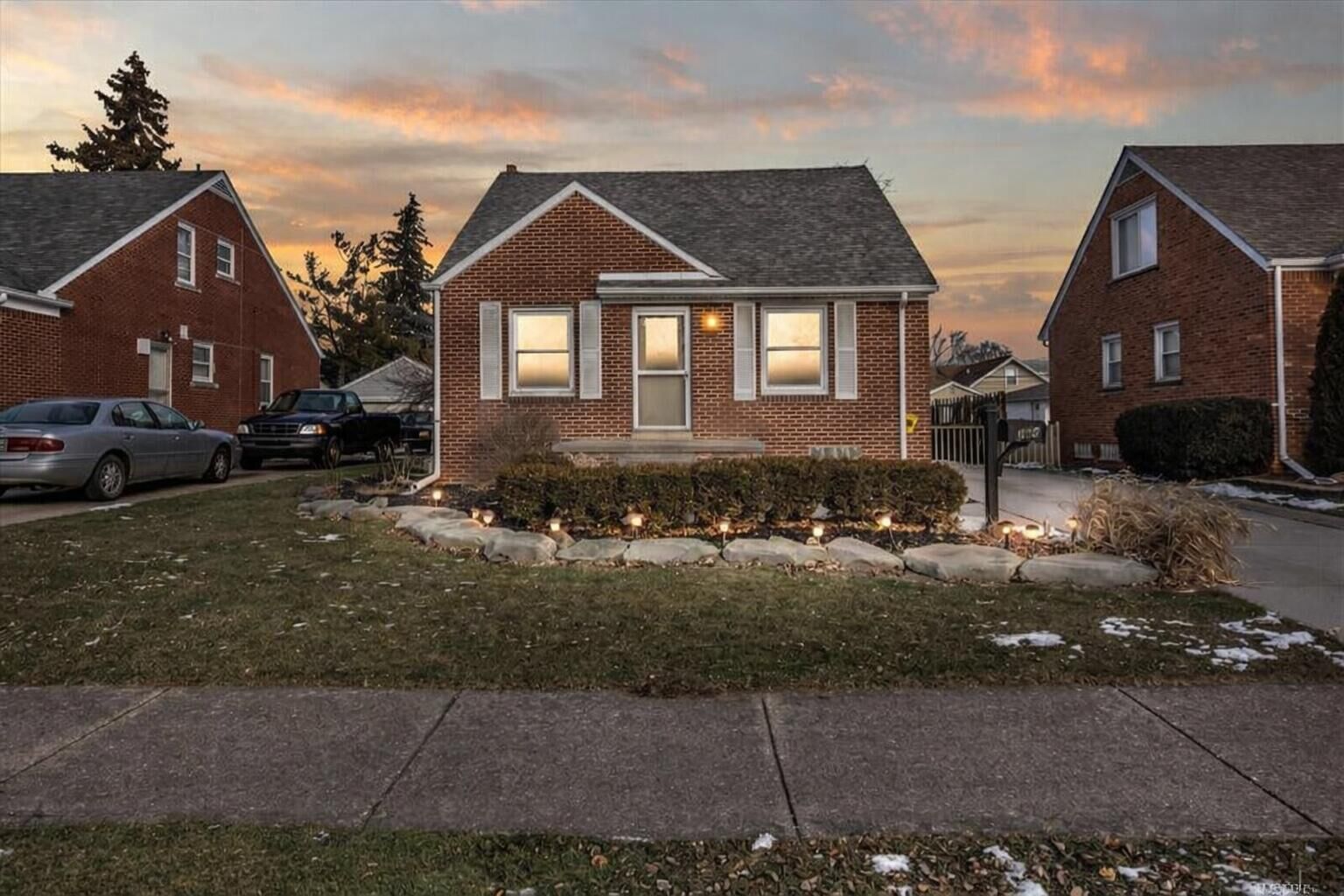 Property Photo:  264 George Street  MI 48183 